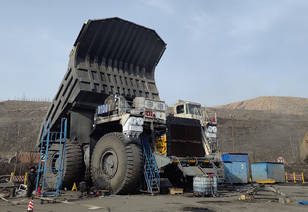 礦卡柴油發(fā)動(dòng)機(jī)在線監(jiān)測(cè)系統(tǒng)